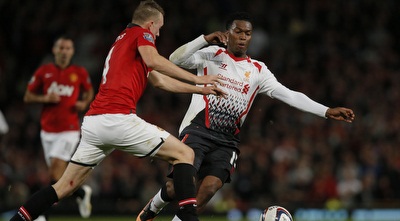 פיל ג´ונס ממנסה לעצור את סטאריג´ (רויטרס)