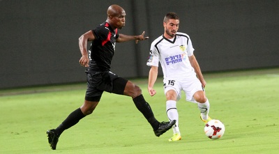 אנטוני נוואקמה מול שי חדד. הרמה נהדרת (חגי ניזרי) אנטוני נוואקמה מול שי חדד. הרמה נהדרת (חגי ניזרי)