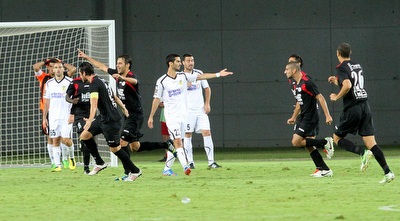 בלדוט כובש. לא נתן לבית&qout;ר לברוח (חגי ניזרי) בלדוט כובש. לא נתן לבית&qout;ר לברוח (חגי ניזרי)