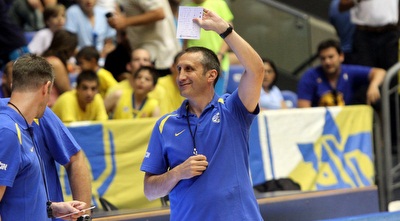 דייויד בלאט (חגי ניזרי)