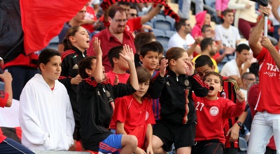 אוהדי הפועל ירושלים (יניב גונן) אוהדי הפועל ירושלים (יניב גונן)