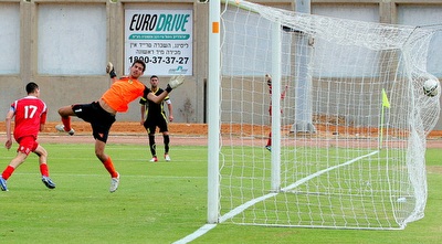 גורניצקי כובש (משה חרמון)