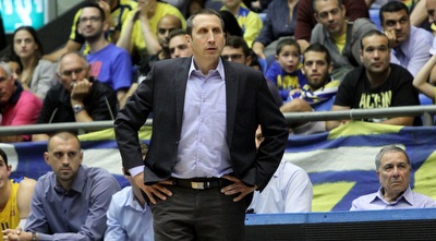 בלאט. &qout;כאילו&qout; צימצם את הרוטציה (חגי ניזרי) בלאט. &qout;כאילו&qout; צימצם את הרוטציה (חגי ניזרי)