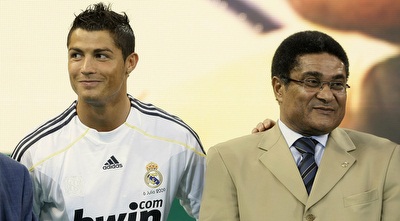 רונאלדו עם יוזביו (רויטרס)