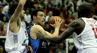 ניצן חנוכי (יניב גונן)