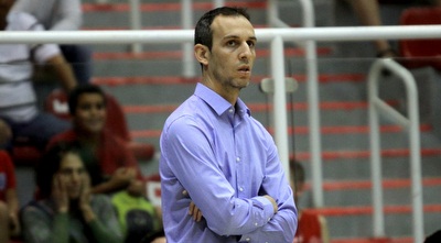 קטש נראה מודאג (יניב גונן)