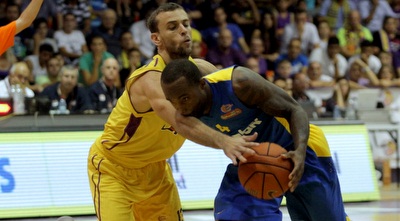 רייס מול סקוורר. הקו האחורי תזזיתי יותר (יניב גונן)