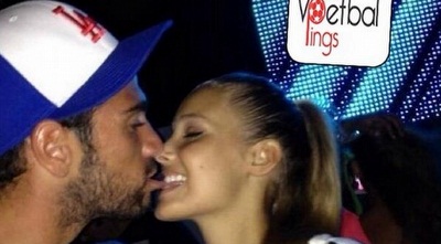 כובש ולא רק על המגרש. ויקטוריה ופלה ברגע רומנטי 