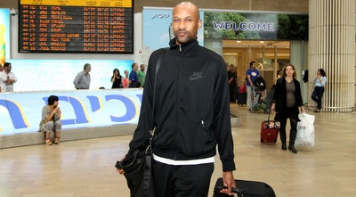 דווין סמית´. לא מודאג מהכושר הנוכחי של ג´יימס וסופו (שי לוי)