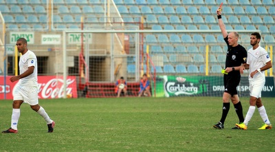 יפרח מקבל אדום (רדאד ג´בארה) יפרח מקבל אדום (רדאד ג´בארה)