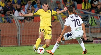 מרגוליס מול מנחם (שי לוי)