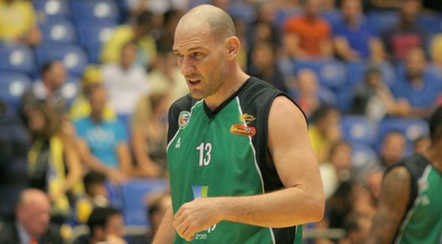 עידו קוז&acute;יקרו מאוכזב (משה חרמון)