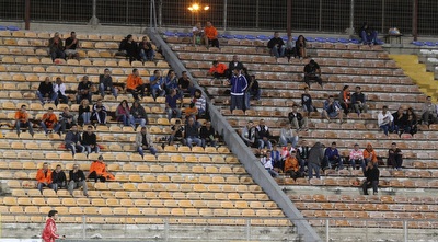 יציעי אוהדי בני יהודה (עמית מצפה) יציעי אוהדי בני יהודה (עמית מצפה)