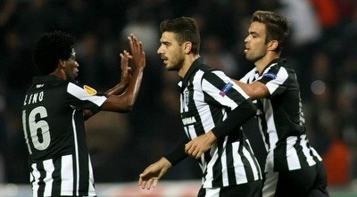 שחקני פאוק חוגגים ) שחקני פאוק חוגגים )