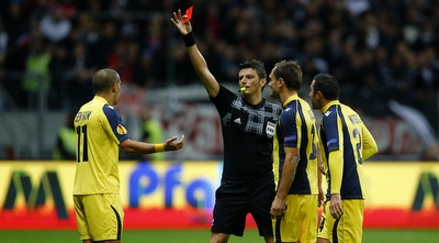 טל בן חיים מורחק (רויטרס)