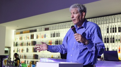 יואב כץ. מנסה לחזק את השורות (עמית מצפה) יואב כץ. מנסה לחזק את השורות (עמית מצפה)