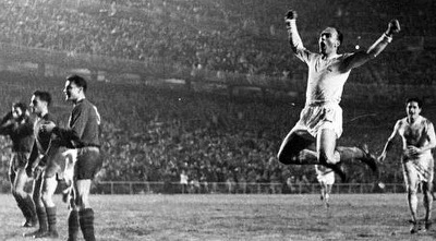 די סטפנו, כבש רבעייה בקלאסיקו הבכורה שלו