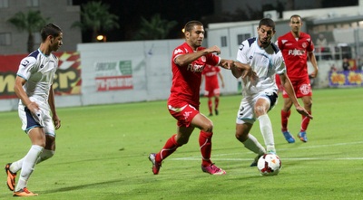 איתי שכטר מול עשהאל בן שבת. משחק קל לחלוץ (חגי ניזרי) איתי שכטר מול עשהאל בן שבת. משחק קל לחלוץ (חגי ניזרי)