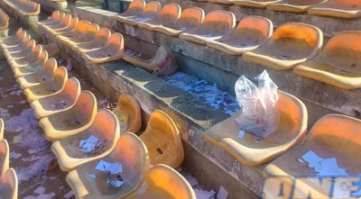 הכיסאות השבורים בקריית אליעזר (ONE)