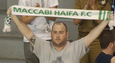 אלירן חולצה אפורה (ONE) אלירן חולצה אפורה (ONE)