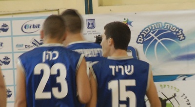 שחקני הריאלי חיפה. עשו את העבודה שחקני הריאלי חיפה. עשו את העבודה