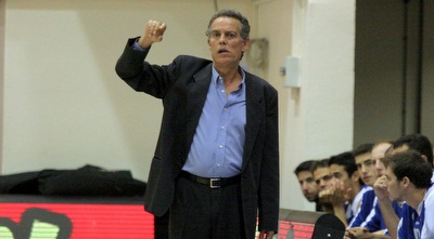 אפי בירנבוים. עצר את הסחף (משה חרמון)