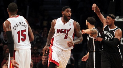 לברון ג´יימס מול ברוקלין (רויטרס)