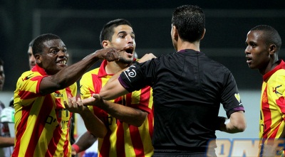 אדום לירו בלו (יניב גונן)