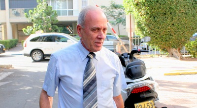 משה אביבי (משה חרמון)