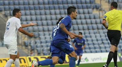 שי רביבו חוגג (רדאד ג´בארה) שי רביבו חוגג (רדאד ג´בארה)