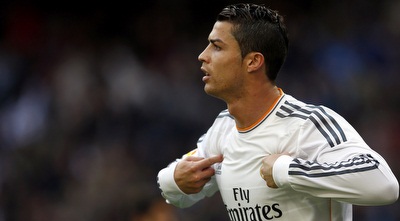 רונאלדו חוגג שלושער (רויטרס) רונאלדו חוגג שלושער (רויטרס)