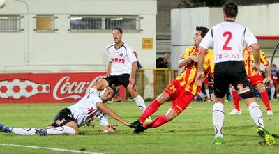 ניקוליץ&acute; על הקרקע, סולארי גולש (משה חרמון)