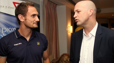 ג´ורדי קרויף וקרלוס גארסיה. הלב בברצלונה (רדאד ג´בארה) ג´ורדי קרויף וקרלוס גארסיה. הלב בברצלונה (רדאד ג´בארה)