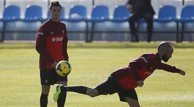 רונאלדו וראול מיירש באימון פורטוגל (רויטרס)