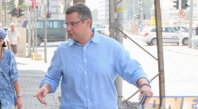 אנגלידיס. (משה חרמון) אנגלידיס. (משה חרמון)