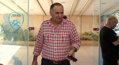 אשר אלון (רדאד ג´בארה)