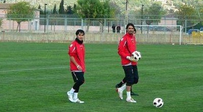 בר רפאל ודודו אוואט (אתר גולר) (ONE)