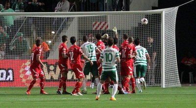 ראיוס  מלמד את קליימן איפה החיבורים (חגי ניזרי)