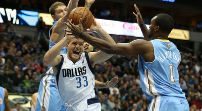 גל מקל מול ג´ורדן המילטון (רויטרס)