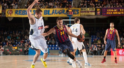 נמניה בייליצה לא מצליח לעצור את בוסטיאן נאכבר (GettyImages) נמניה בייליצה לא מצליח לעצור את בוסטיאן נאכבר (GettyImages)