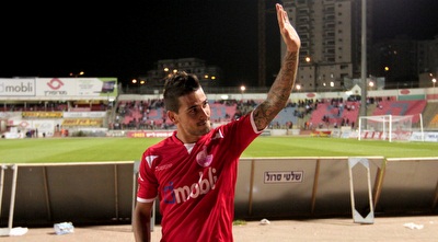 בוזגלו. מודה לאלישע על התמיכה (שי לוי) בוזגלו. מודה לאלישע על התמיכה (שי לוי)