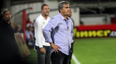 אלי כהן על הקווים. הופעת בכורה למאמן החדש (יניב גונן)