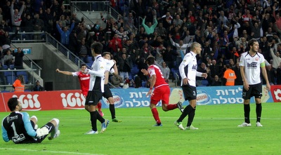 רעננה בהלם, סכנין חוגגת (יניב גונן)