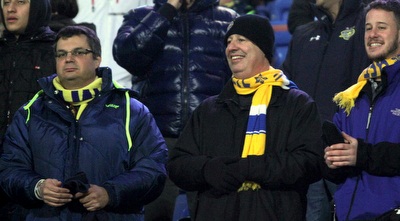 צחי הנגבי עם ג´´ אנגילידיס. הח&qout;כ הוא יוזם הצעת התיקון לחוק שעשויה לשנות הרבה בספורט הישראלי (יניב גונן)