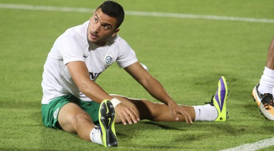 אבוחצירה מתחמם (עמית מצפה) אבוחצירה מתחמם (עמית מצפה)