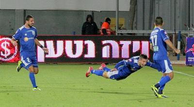 שחקני רמה&qout;ש חוגגים (משה חרמון)