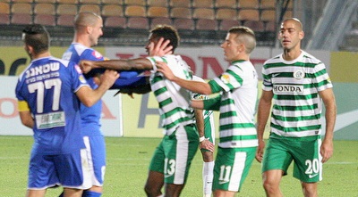 טוואטחה מתעמת עם מוסא בסיום (משה חרמון)