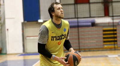 ג´ו אינגלס (חגי ניזרי)