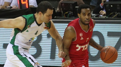 קוקיה מנסה לעצור את קיצ´ן (עמית מצפה) קוקיה מנסה לעצור את קיצ´ן (עמית מצפה)