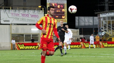 דוד סולארי עם הכדור (שי לוי)